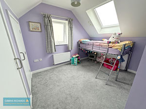 Bedroom- click for photo gallery